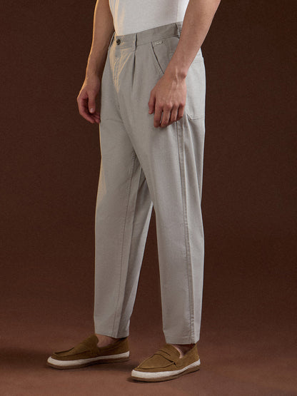 Grey Solid Cropped Carrot Fit Casual Chino Trouser