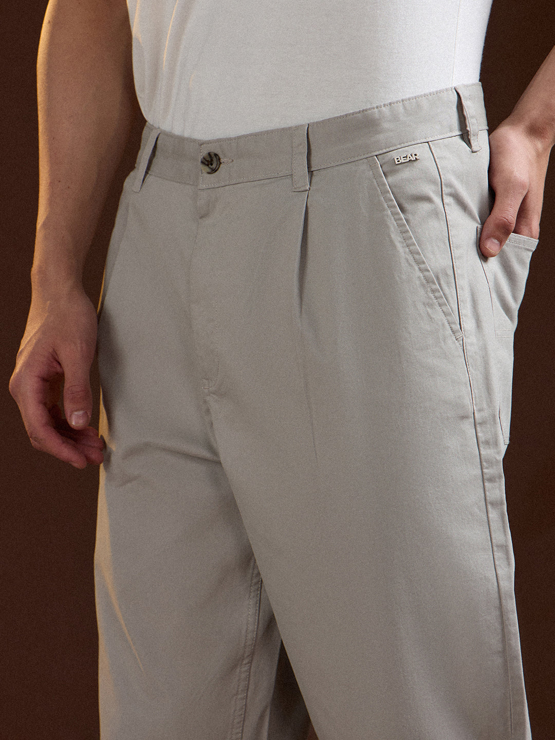 Grey Solid Cropped Carrot Fit Casual Chino Trouser