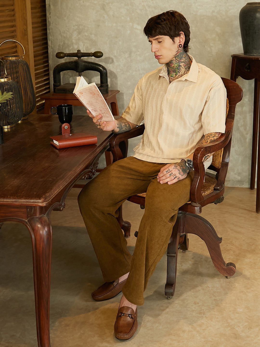 Spiralknot-Tactile Oversized Polo T-Shirt