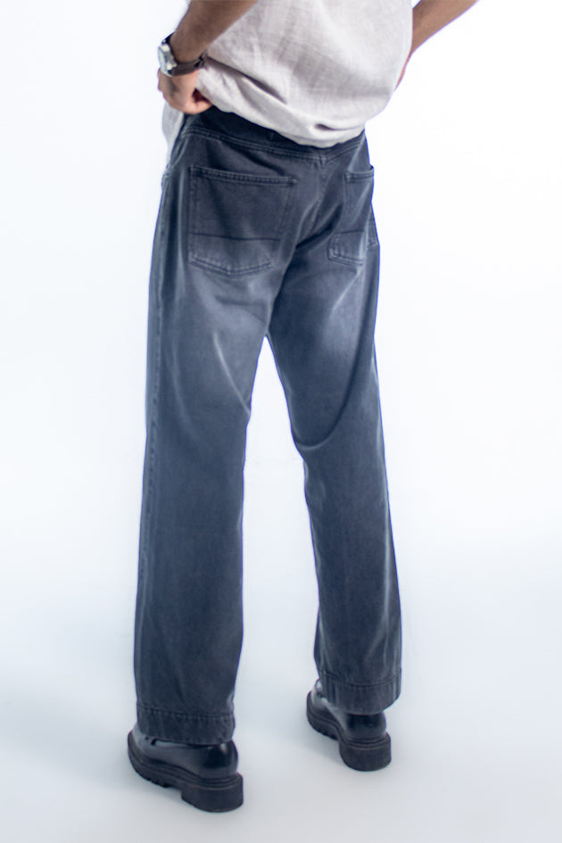 Metro Comfort Loose Jeans: Cast Iron Grey