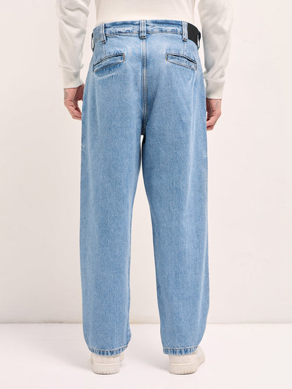 Classic Wide-Leg Denim Jeans with Pleated Detailing
