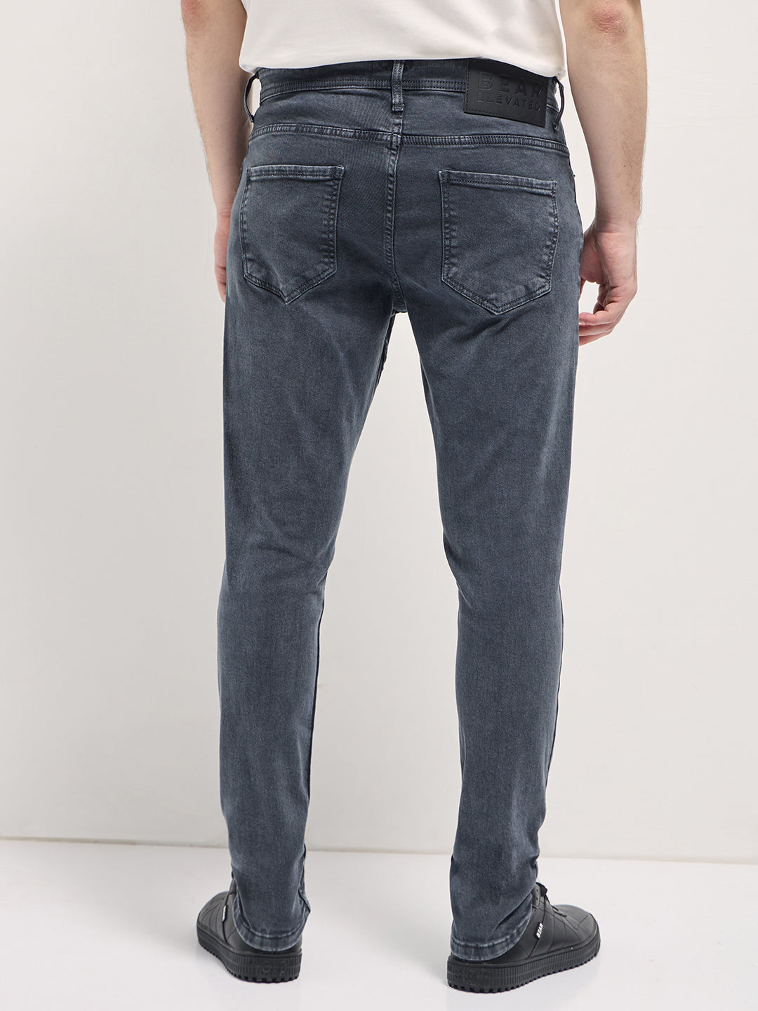 Stylish Blue Jeans with Comfortable Stretch and Skinny Fit