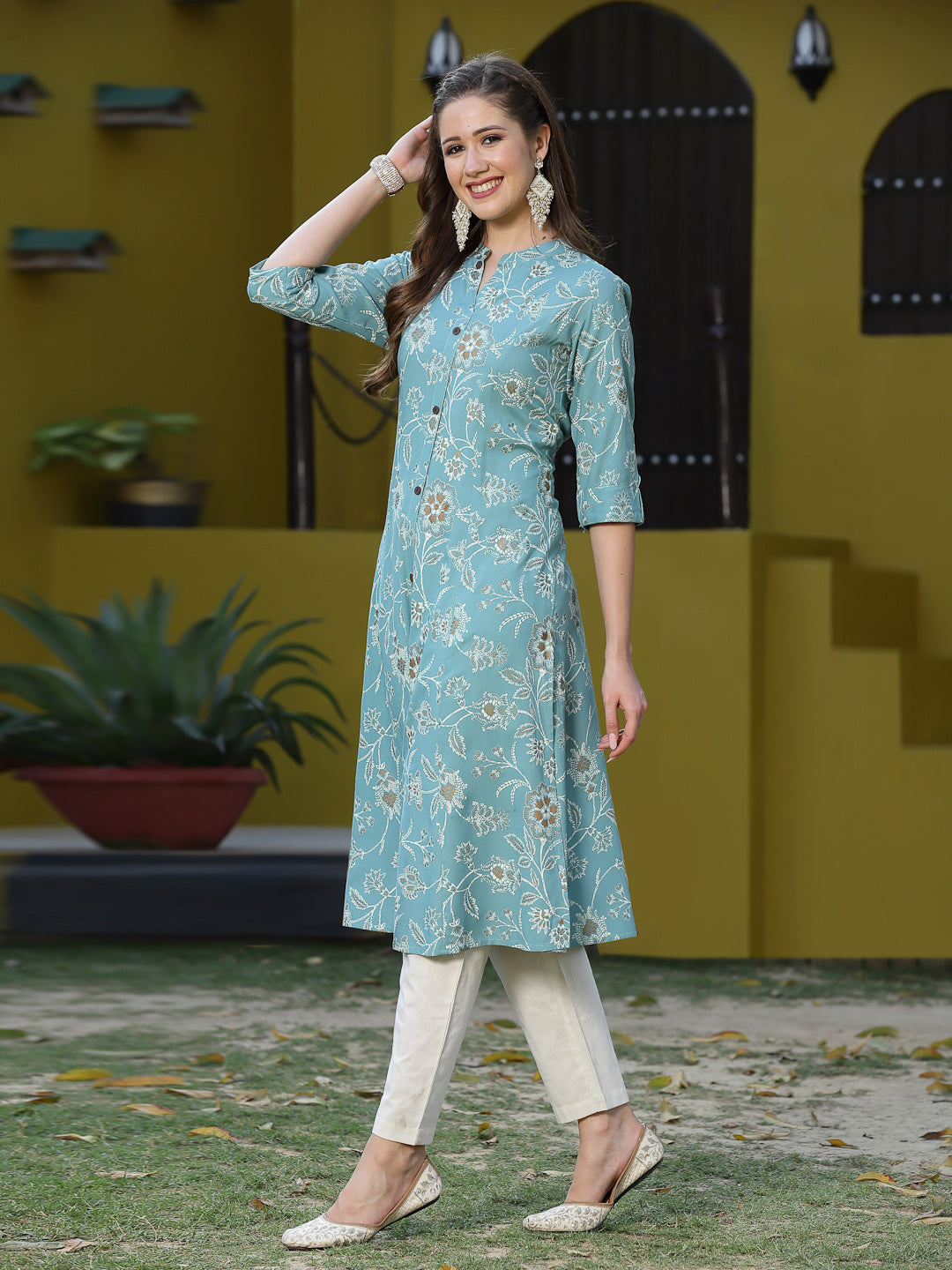 Stylum Women's Floral Print Rayon A-Line Kurta (FIONAAQUA)