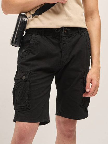 Men Cotton Solid Knee Length Cargo Shorts