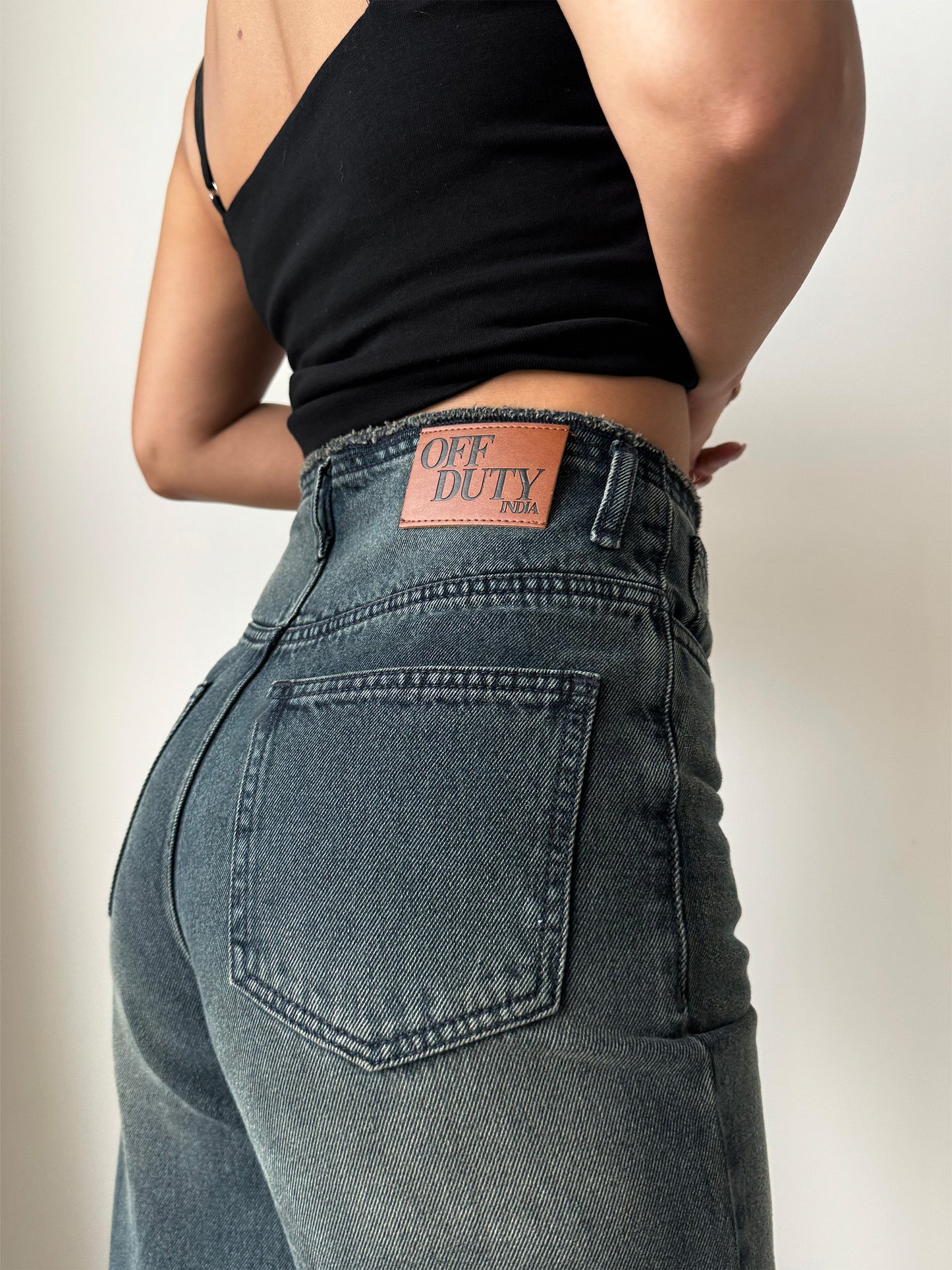 Grunge Edge Double Button High-Waisted Denim Jeans