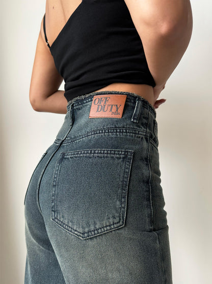 Grunge Edge Double Button High-Waisted Denim Jeans