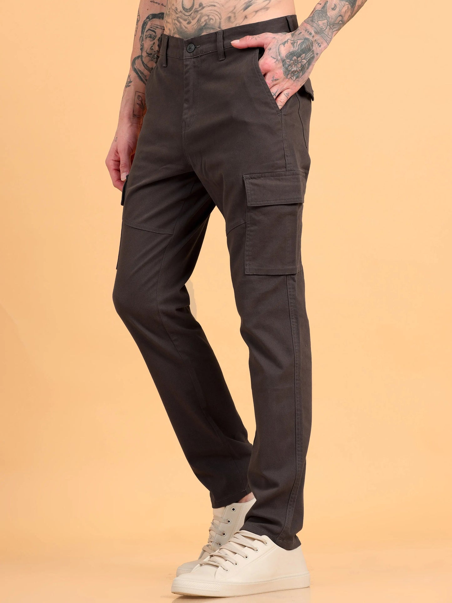 Men Cotton Regular Fit Cargo Trousers, Dark Grey