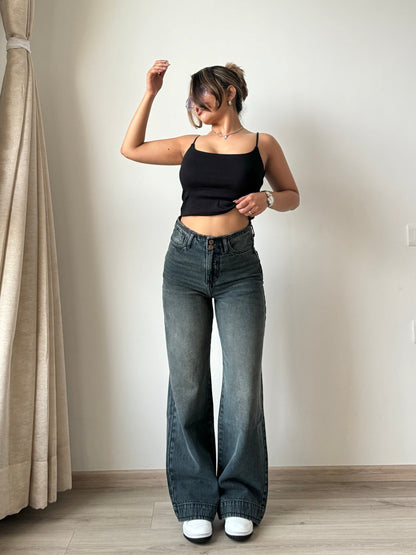 Grunge Edge Double Button High-Waisted Denim Jeans