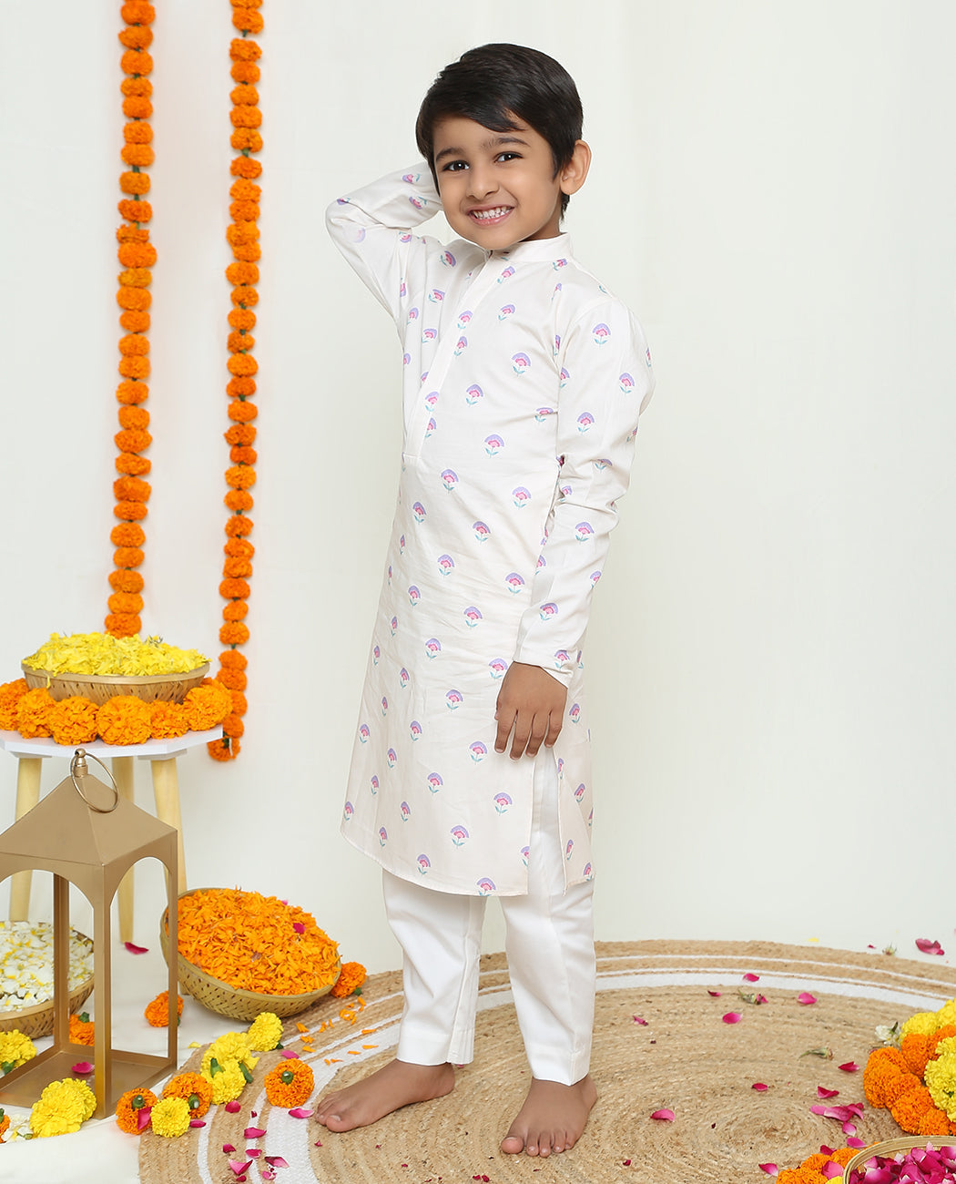 Surili Bulbul Bandi, Kurta Pyjama Set