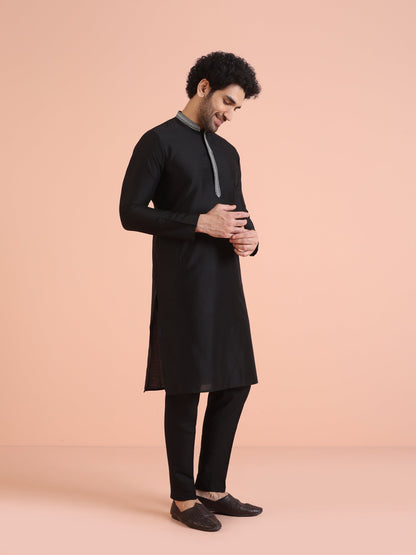 Men's Black Solid Dyed Kurta