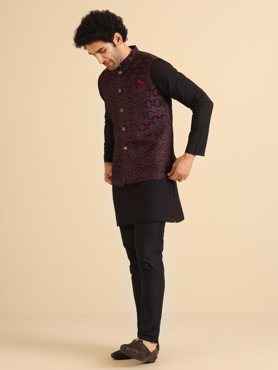 Men's Burgundy Woven Design Nehru Jacket