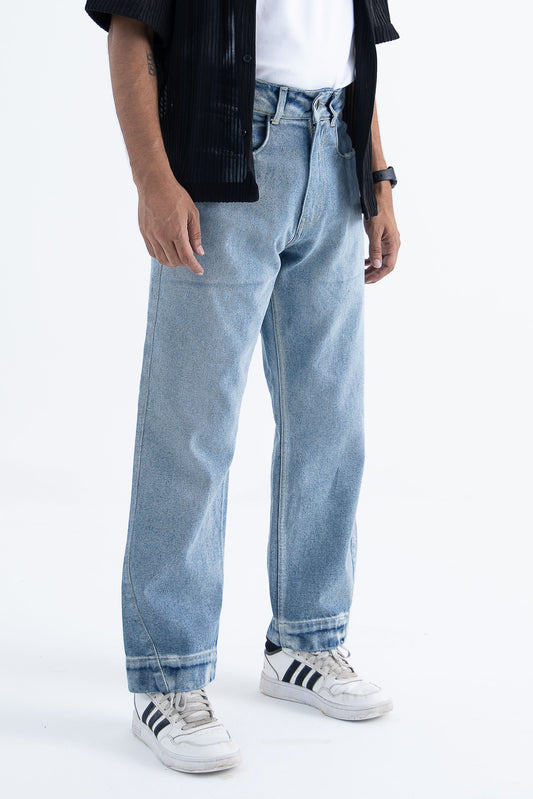 Metro Comfort Loose Jeans: Faded Blue