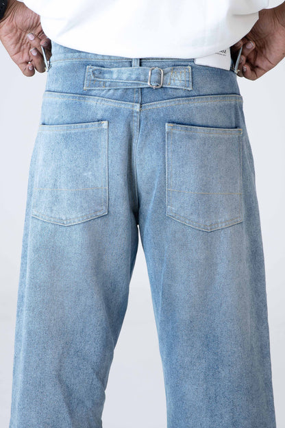 Metro Comfort Loose Jeans: Faded Blue