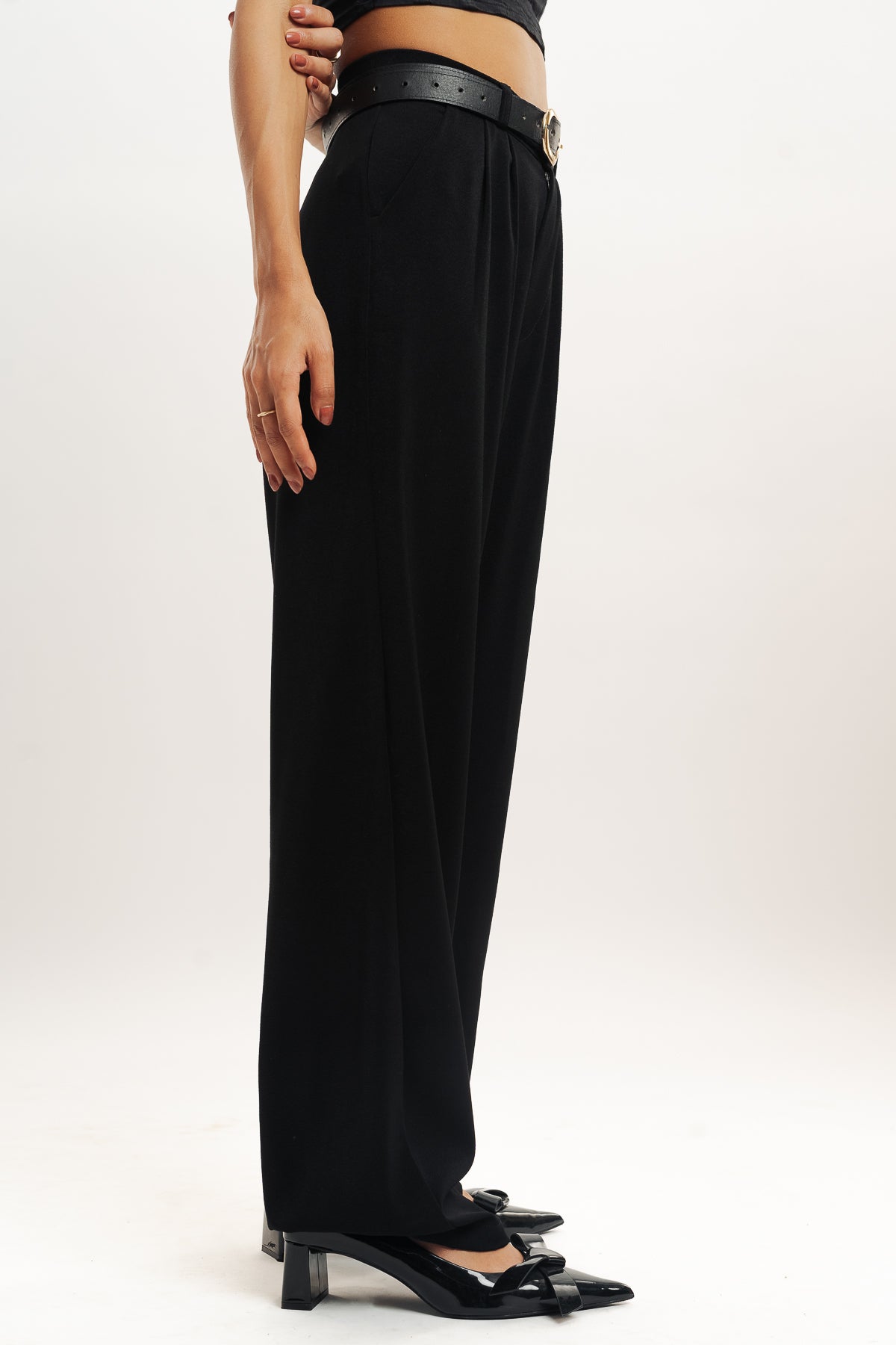 Black Pleated Women's Straight Korean Pants