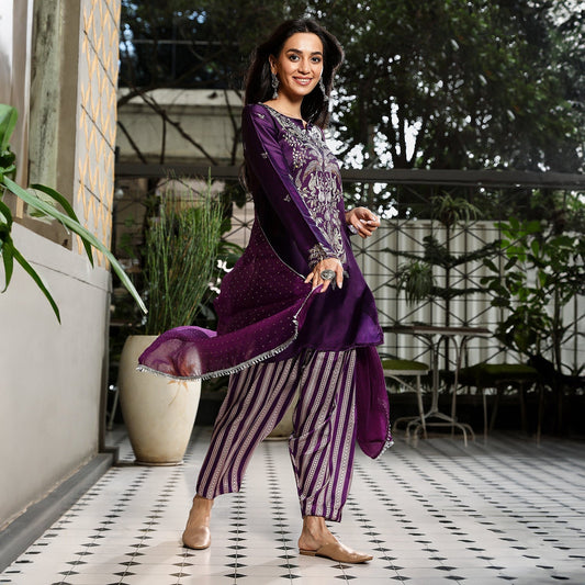 Ethnic Wilderness Kurti With Trousers & Dupatta