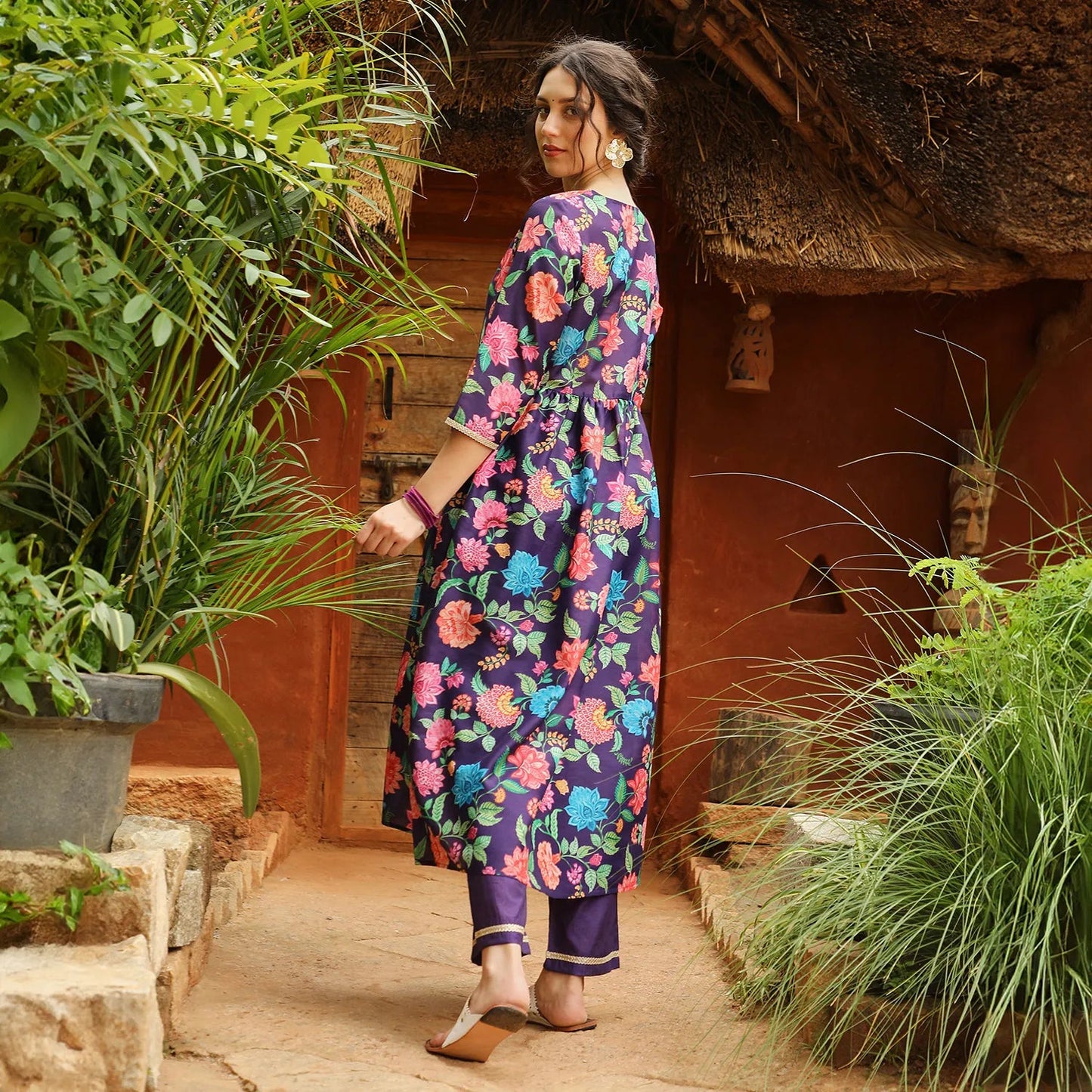 Flora Cluster Kurta With Trousers And Dupatta
