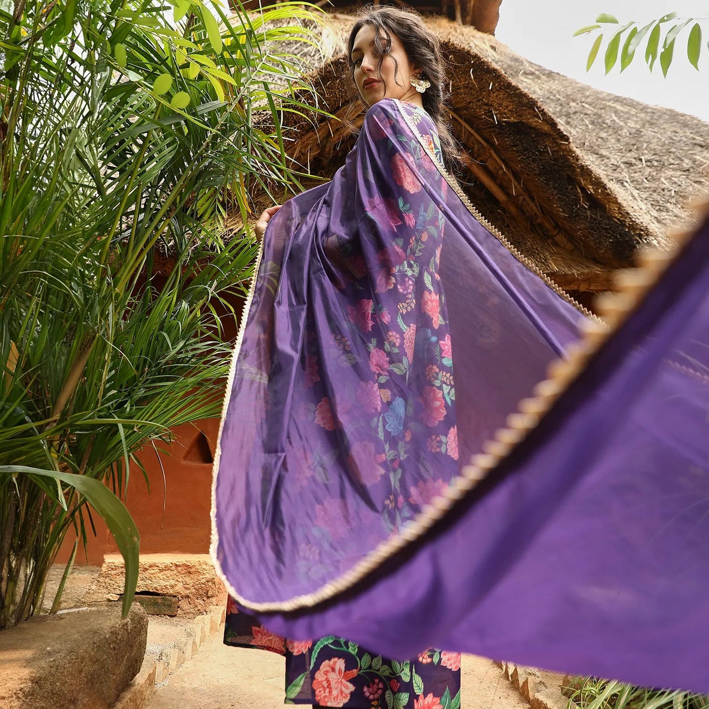 Flora Cluster Kurta With Trousers And Dupatta