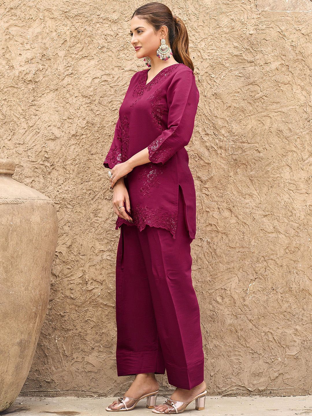 Embroidered V-Neck Tunic With Trousers
