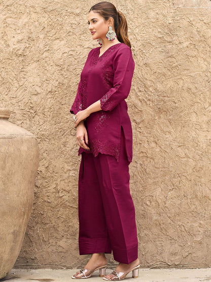 Embroidered V-Neck Tunic With Trousers