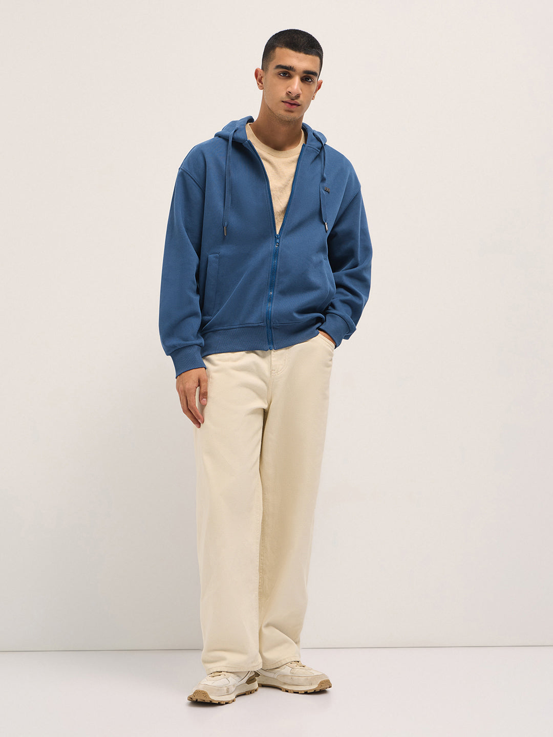 Blue Solid Relax Fit Hoodie with Zipper Closure