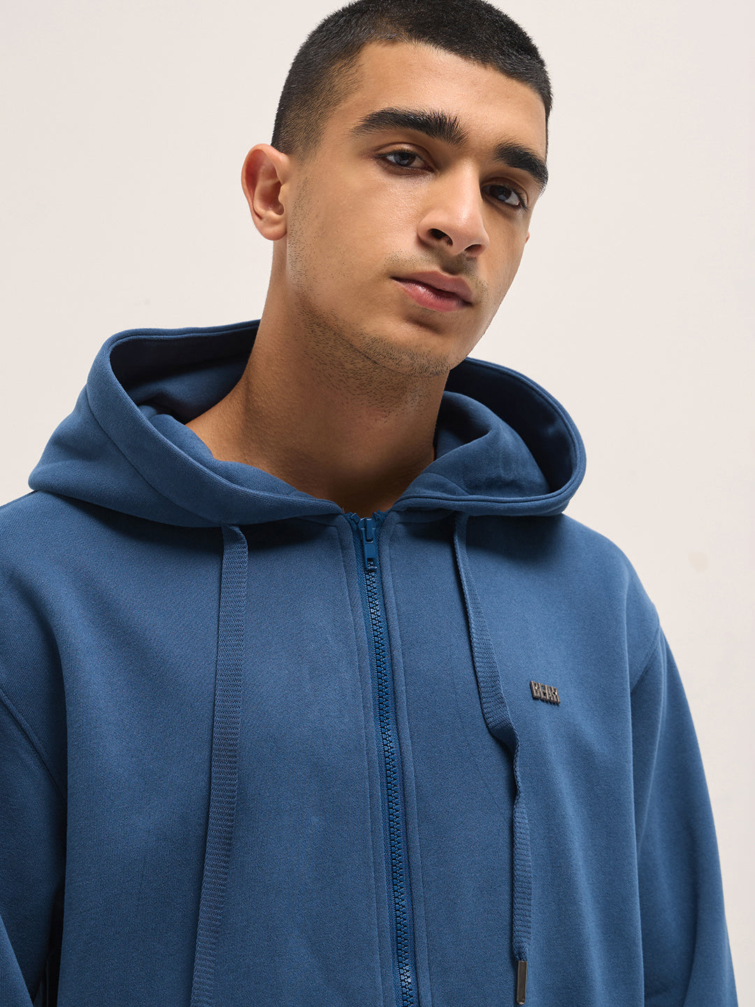 Blue Solid Relax Fit Hoodie with Zipper Closure