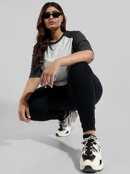 Colorblocked Stylish Quarter Sleeve Round Neck Top