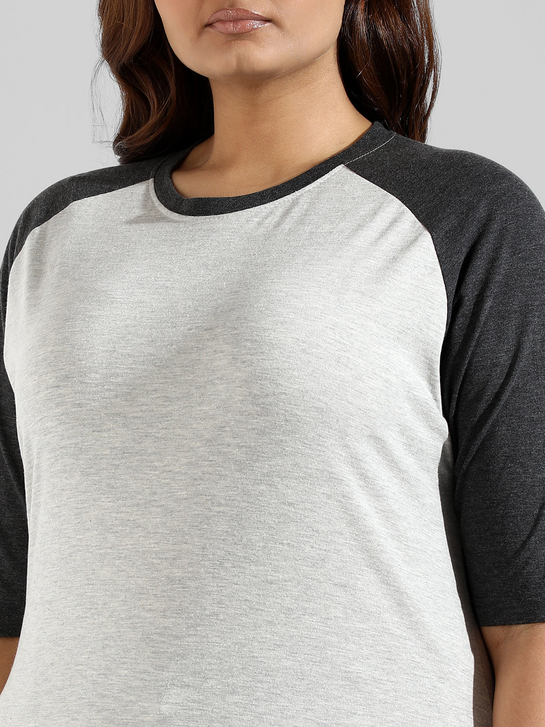 Colorblocked Stylish Quarter Sleeve Round Neck Top