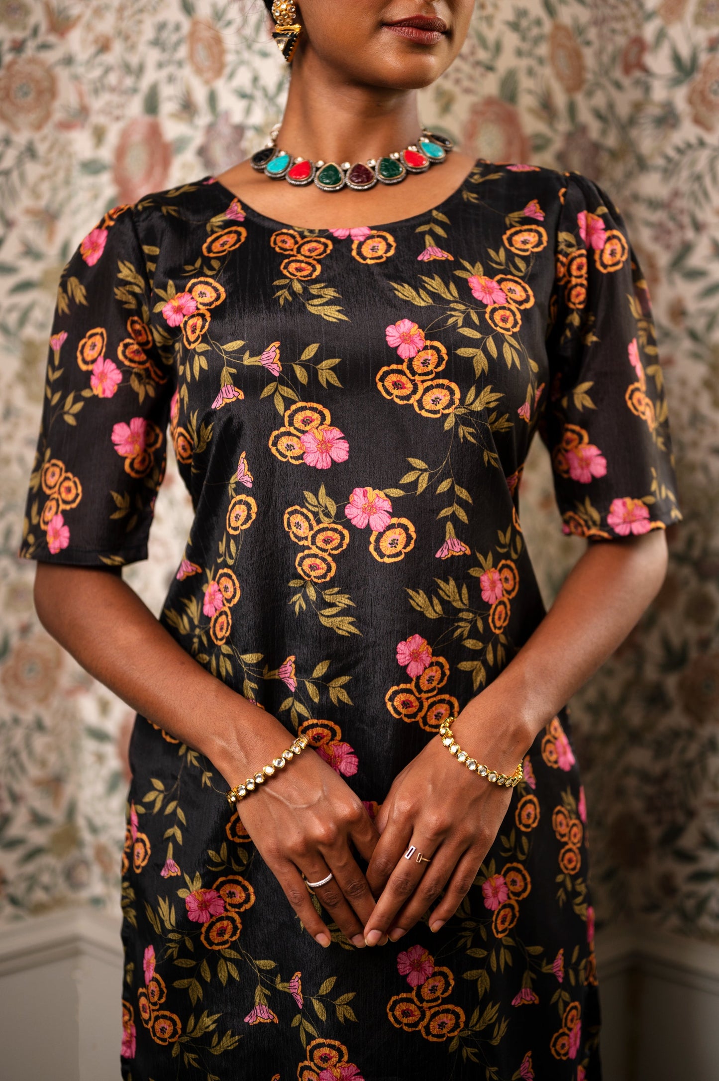 Sareen Floral Printed Black Kurta Set