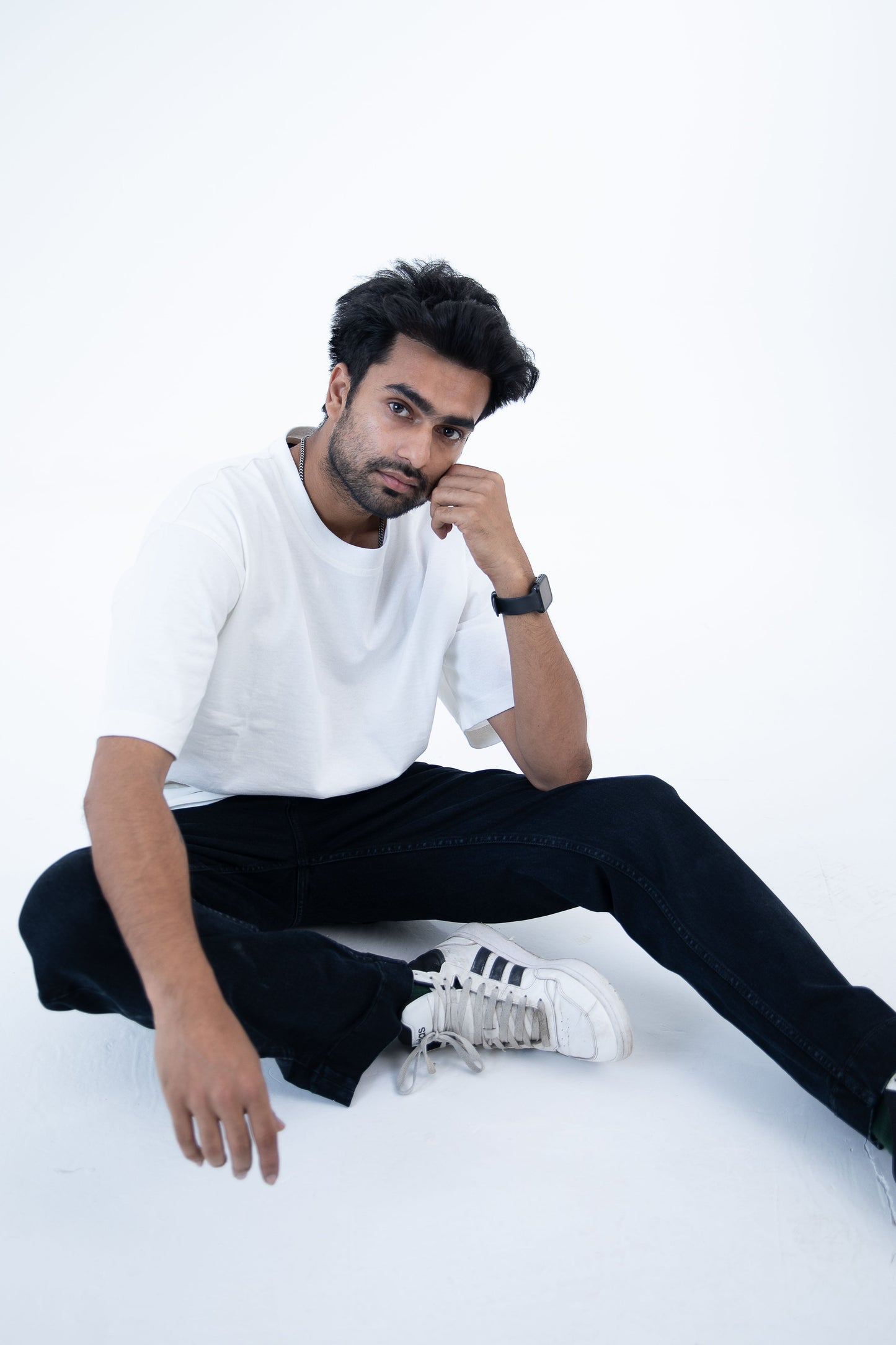 Move Easy Straight Jeans: Black