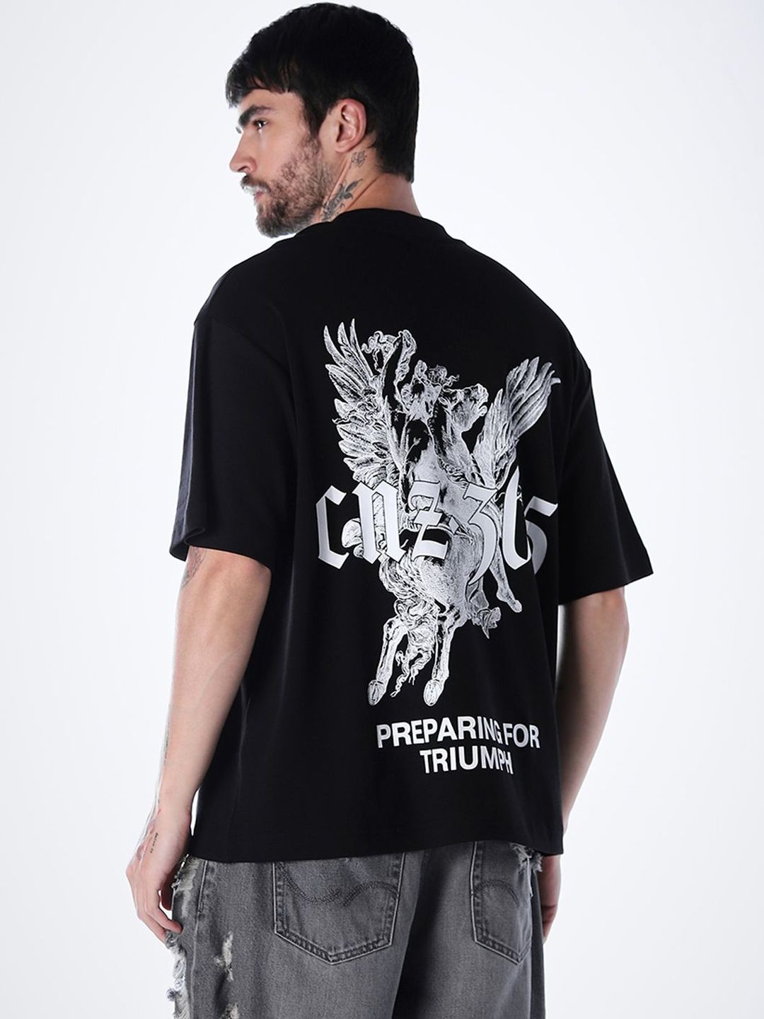 Graphic Printed Round Neck Oversized Fit Pure Cotton T-shirt