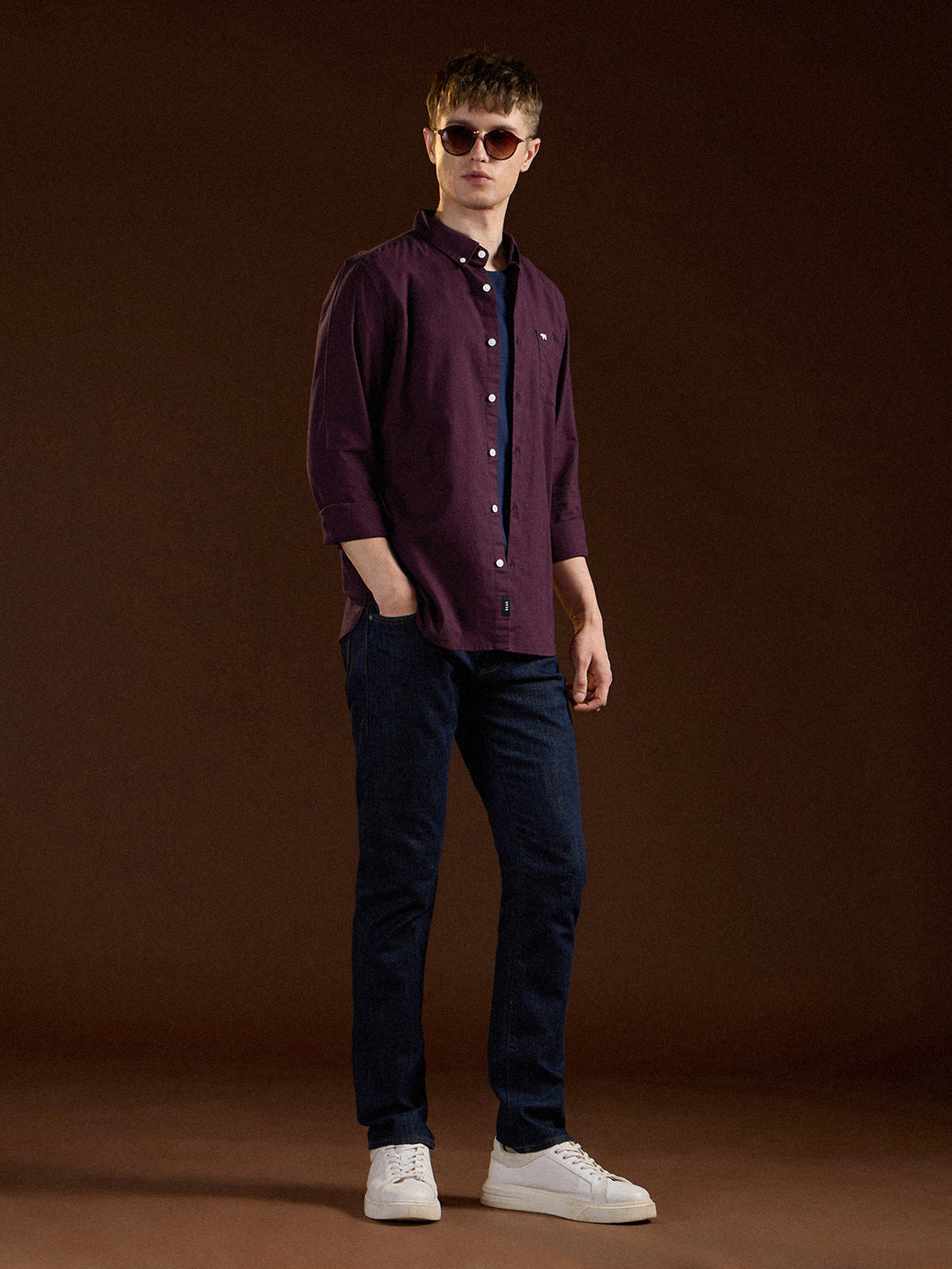Maroon Solid Slim Fit Cotton Casual Shirt