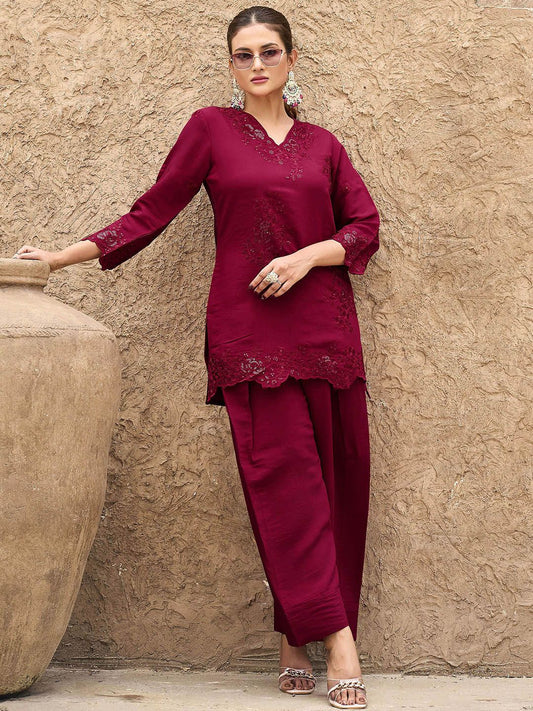 Embroidered V-Neck Tunic With Trousers