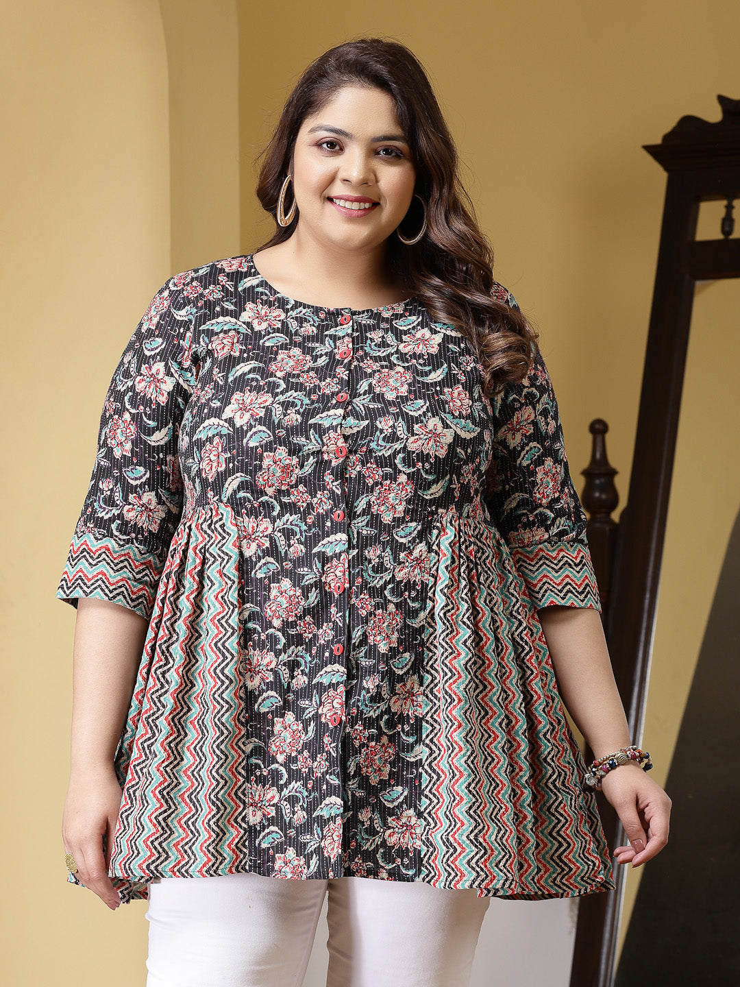 Plus Size Women's Floral Printed Cotton Peplum Top (TOPBLACKCROWPLUS)