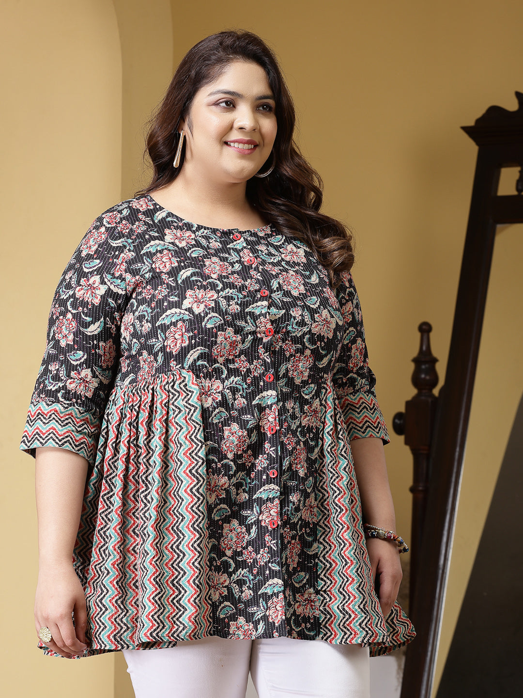 Plus Size Women's Floral Printed Cotton Peplum Top (TOPBLACKCROWPLUS)