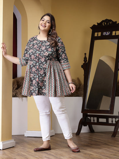 Plus Size Women's Floral Printed Cotton Peplum Top (TOPBLACKCROWPLUS)