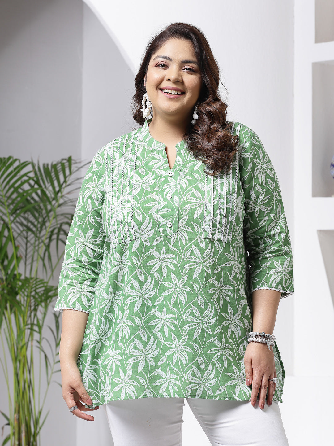 Plus Size Women's Tropical Printed Cotton Empire Top (TOPGREENZILLPLUS)