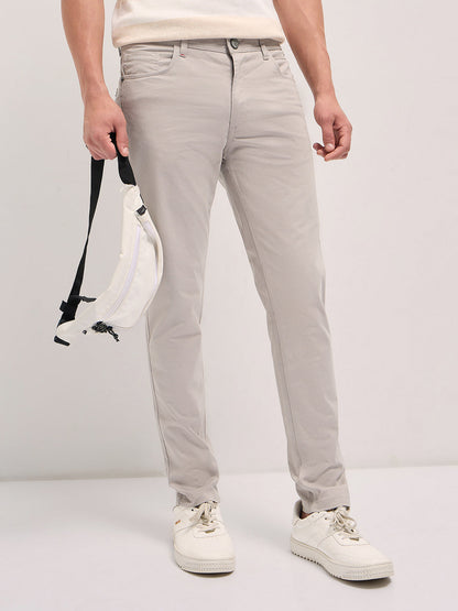 Cream Solid Slim Fit Casual Chino Trouser