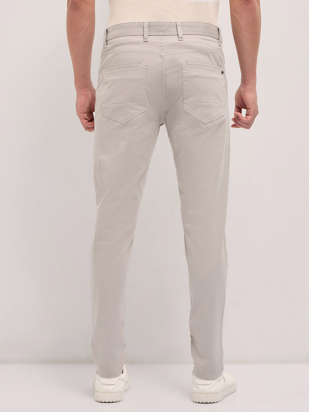 Cream Solid Slim Fit Casual Chino Trouser