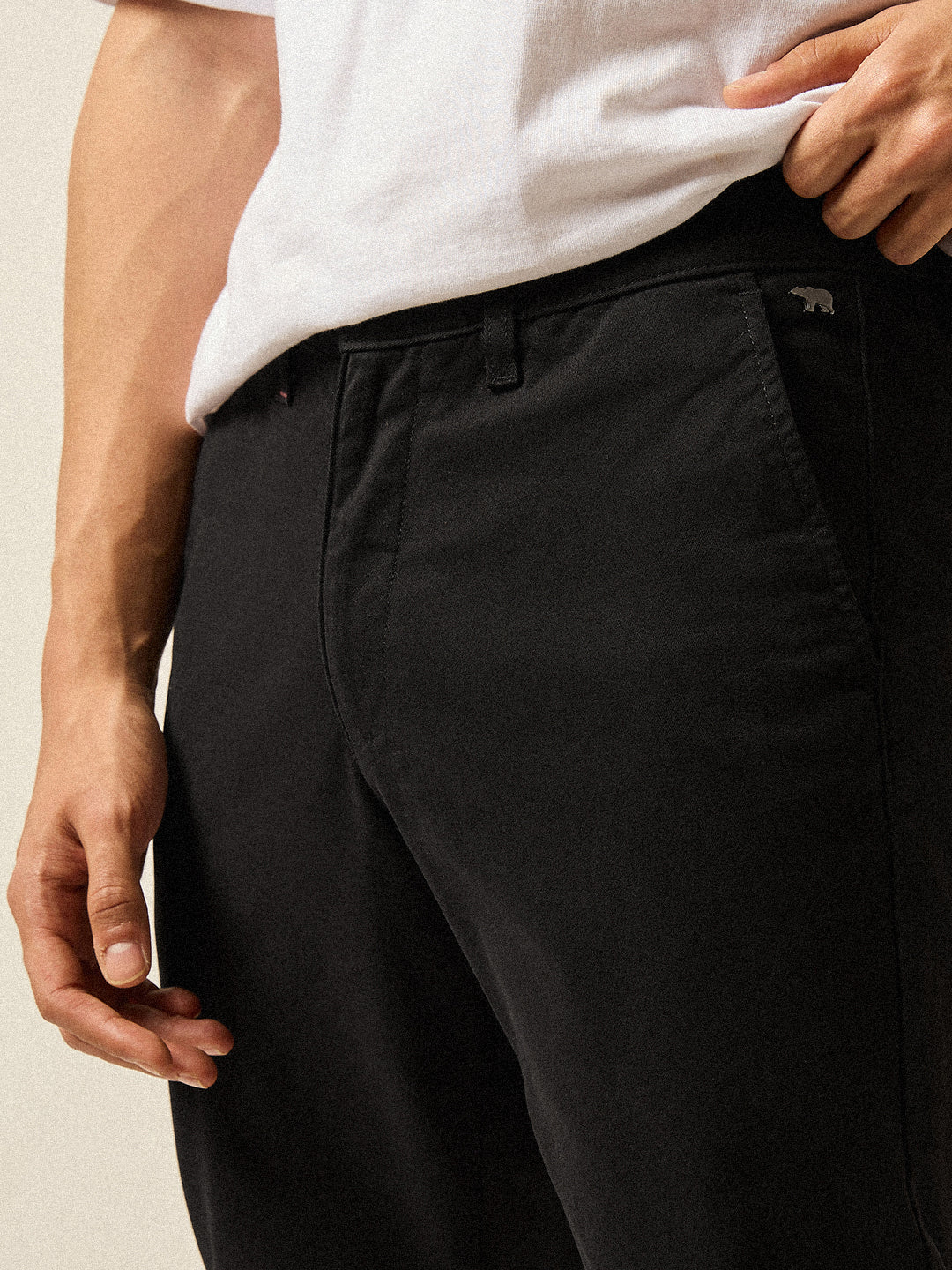 Black Solid Slim Fit Casual Chino Trouser