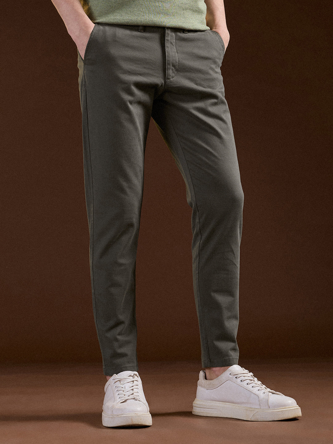 Grey Solid Slim Fit Casual Chino Trouser
