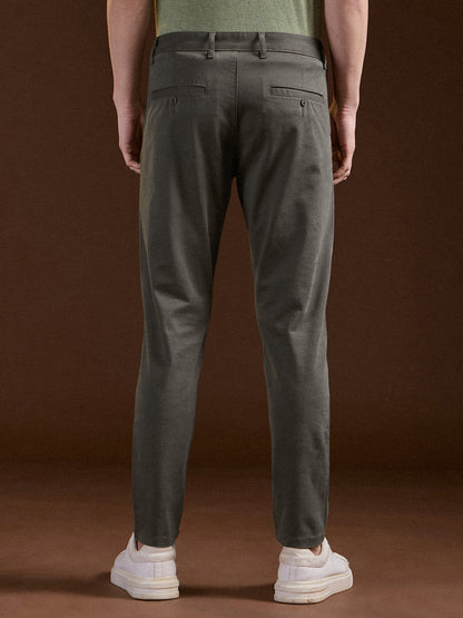 Grey Solid Slim Fit Casual Chino Trouser