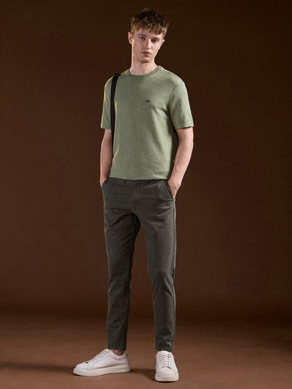 Grey Solid Slim Fit Casual Chino Trouser