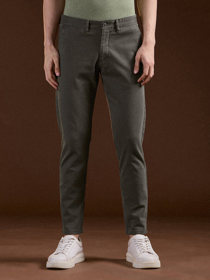 Grey Solid Slim Fit Casual Chino Trouser