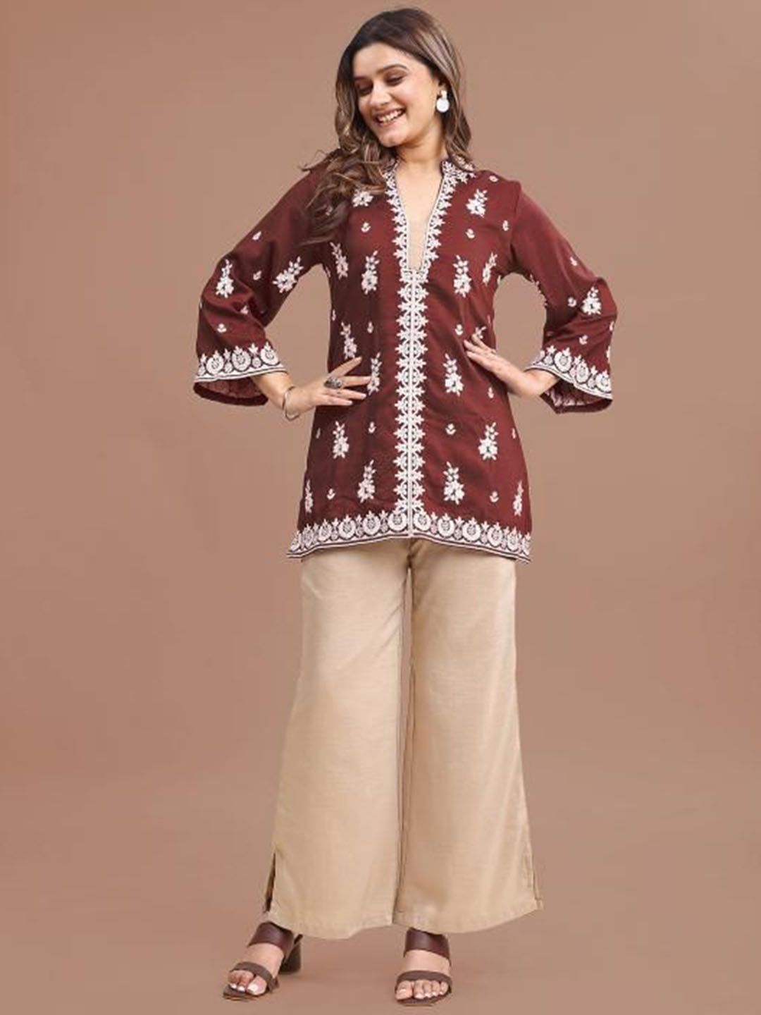 Embroidered Mandarin Collar Tunic With Trousers Co-Ords Set