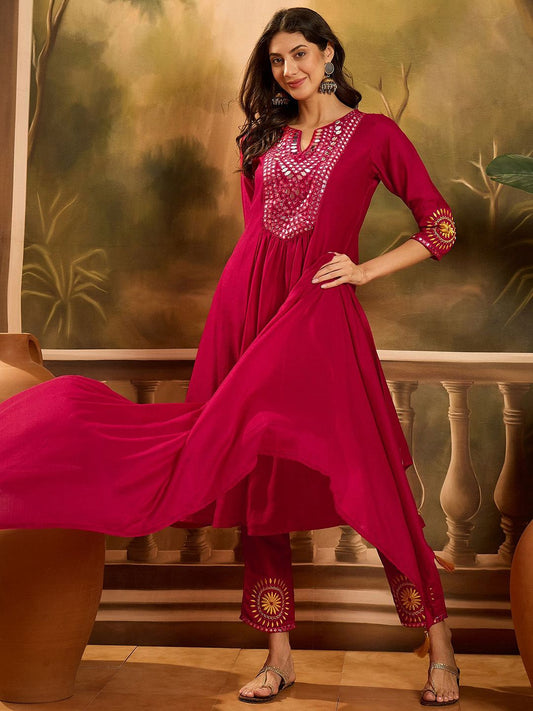 Women Solid Kurta with Trousers & Dupatta