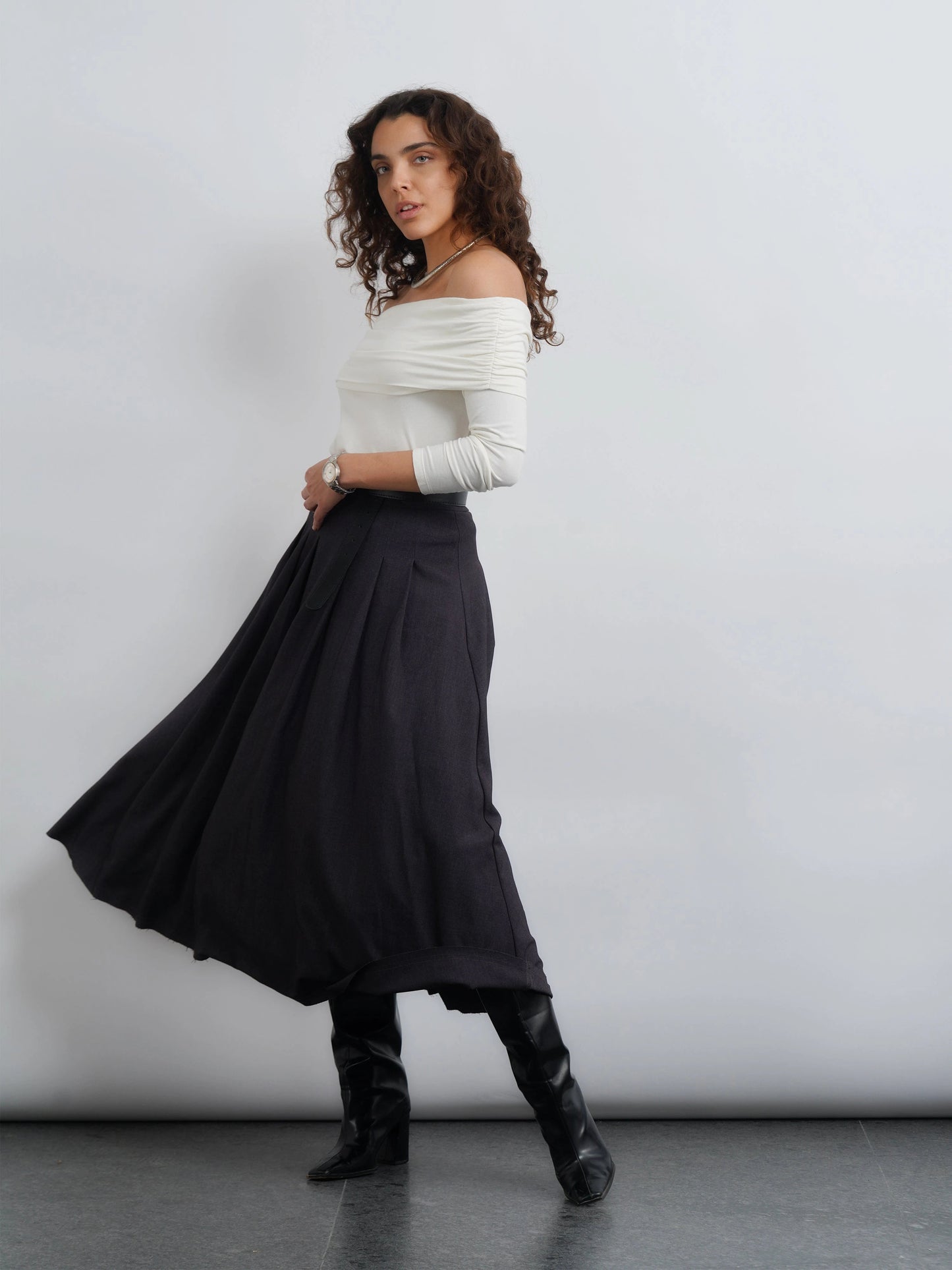 Off-Shoulder Knit Top - White