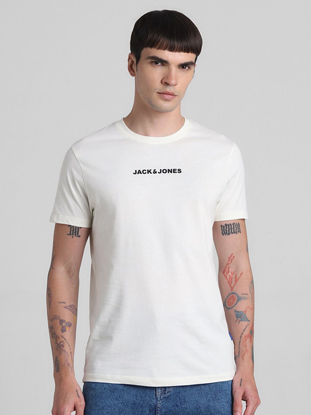 Typography Round Neck Short Sleeves Applique Slim Fit T-shirt