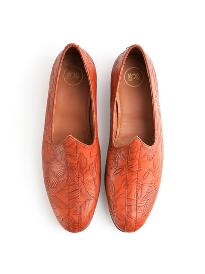 Monkstory Floral Mojari - Tan