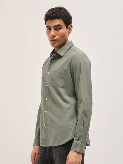 Men Slim Fit Solid Spread Collar Casual Cotton Linen Shirt