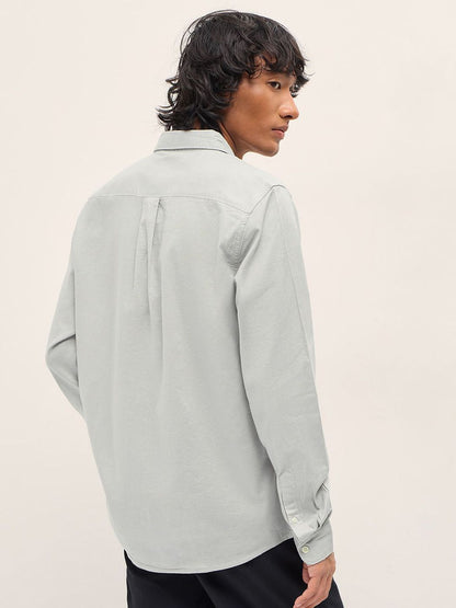 Men Slim Fit Solid Button-Down Collar Casual Shirt